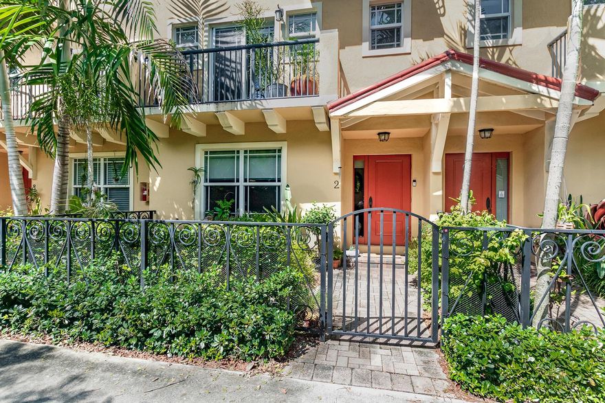 Don't Miss this Opportunity!! Builder's Model, PRIME LOCATION 2 Blocks from Lake Ave East of Federal Hwy, Walking Distance to everything, shopping, Dining, Bryant Park, Downtown Events, Just over the Bridge to the Beach. One of A Kind Builders Model Loaded with Extras, The only one available Move in Ready. Luxury Living on the East Side, Downstairs Guest Suite, Currently rented for $1150 mo, No Lease. They can continue renting if buyer prefers or Move out in 30 Days. 2 Master Suites on the Main floor, 4 Balconies, Gated Courtyard with Private Walkway. Central Alarm System Pre-Wired Fiber Optics Brazilian Red Wood Floors and Stairs 4 Balconies 2 Safes Fenced Garden Area Large Oversized 2 Car Garage with Epoxy Flooring, Freshly Painted, New 2024: