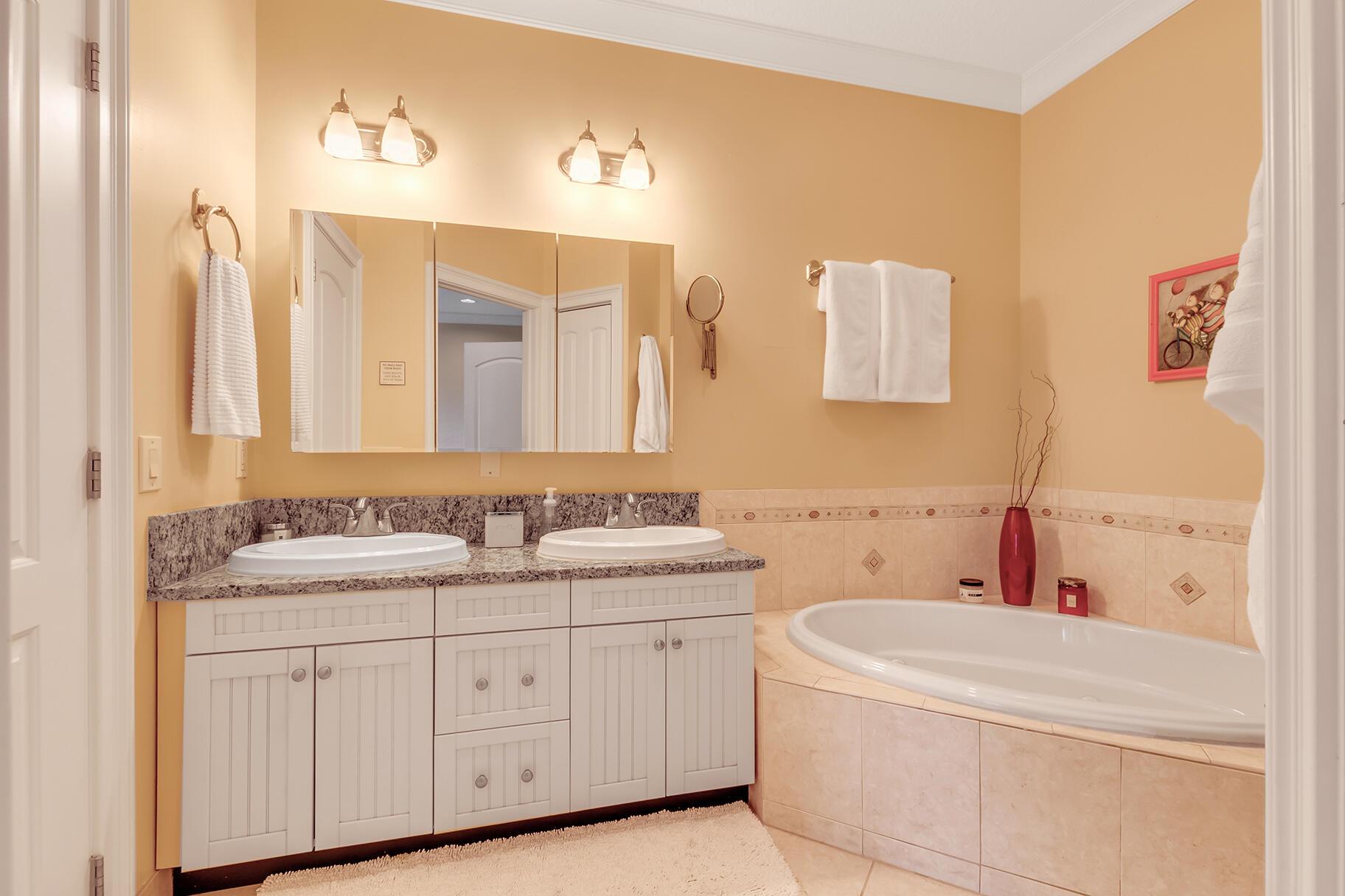 KINGDOM VILLAS - Residential