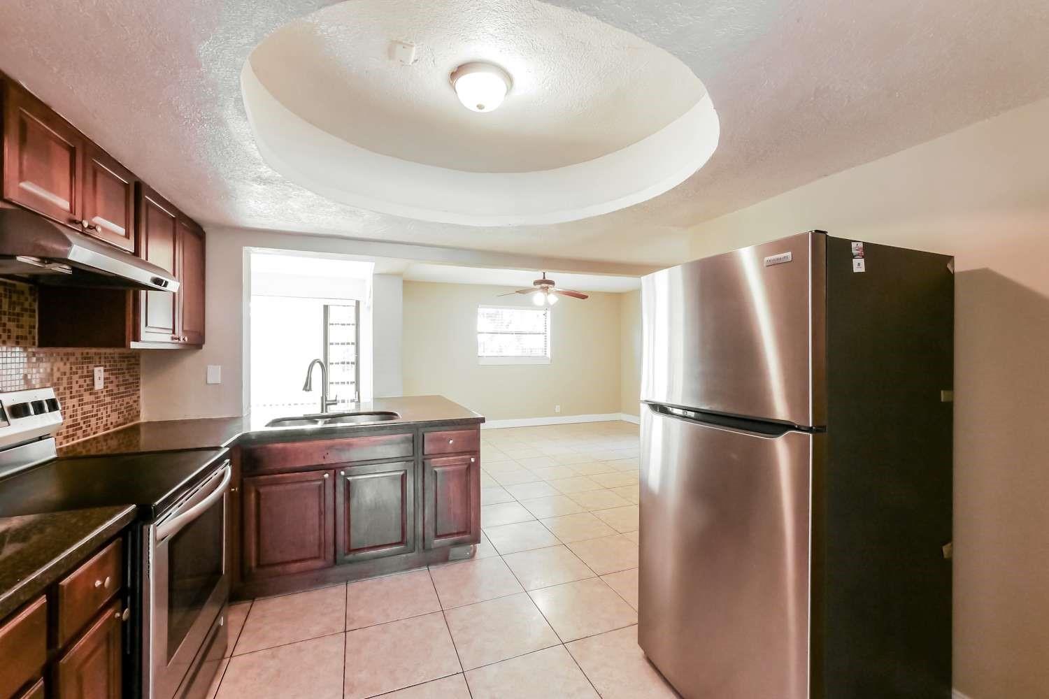 ORIOLE ESTATES SEC 8 - Residential Lease