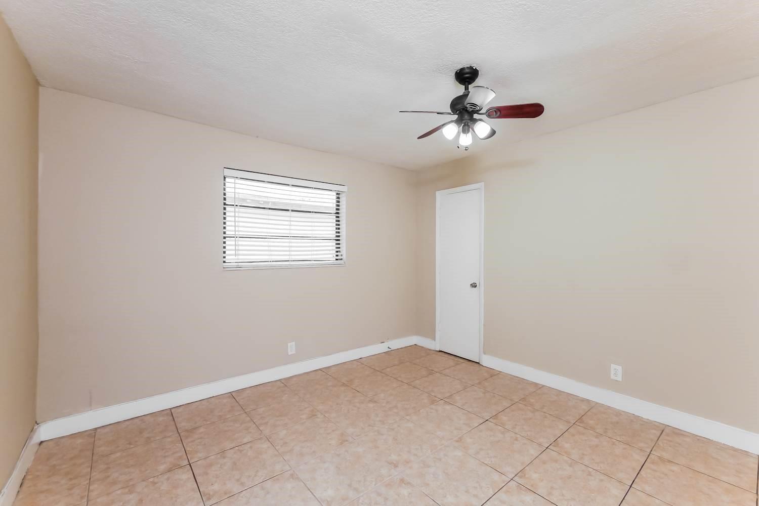 ORIOLE ESTATES SEC 8 - Residential Lease