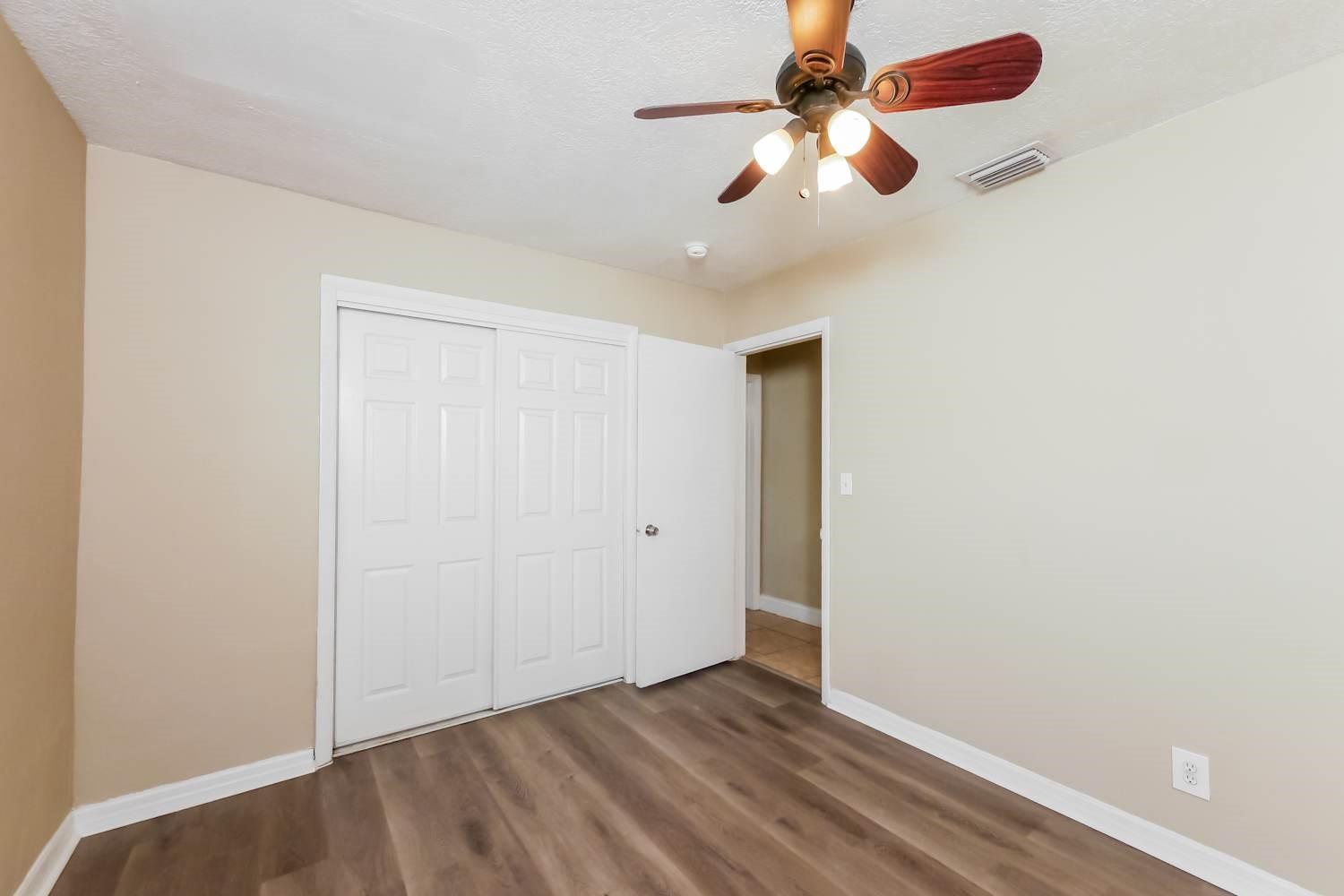 ORIOLE ESTATES SEC 8 - Residential Lease