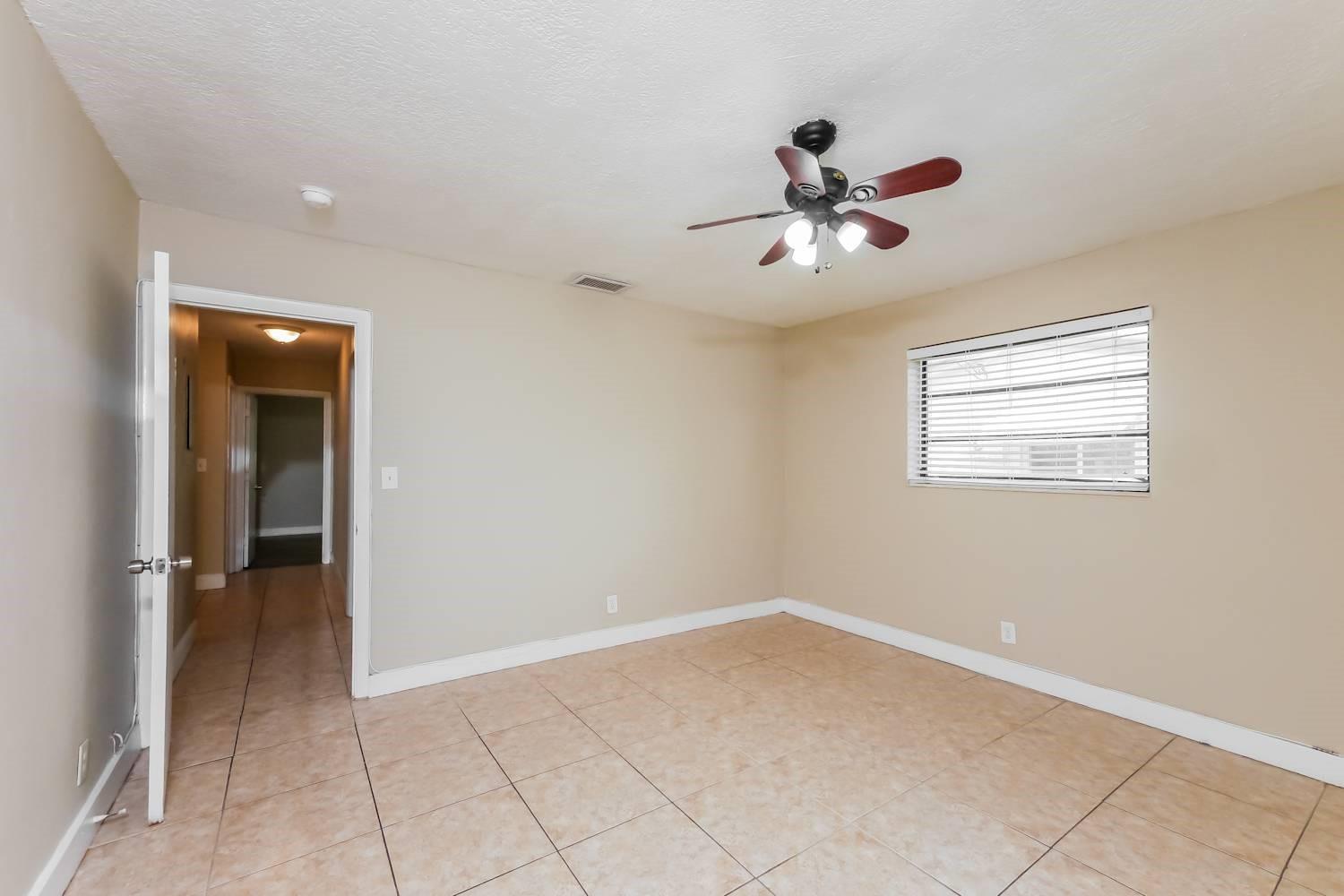 ORIOLE ESTATES SEC 8 - Residential Lease