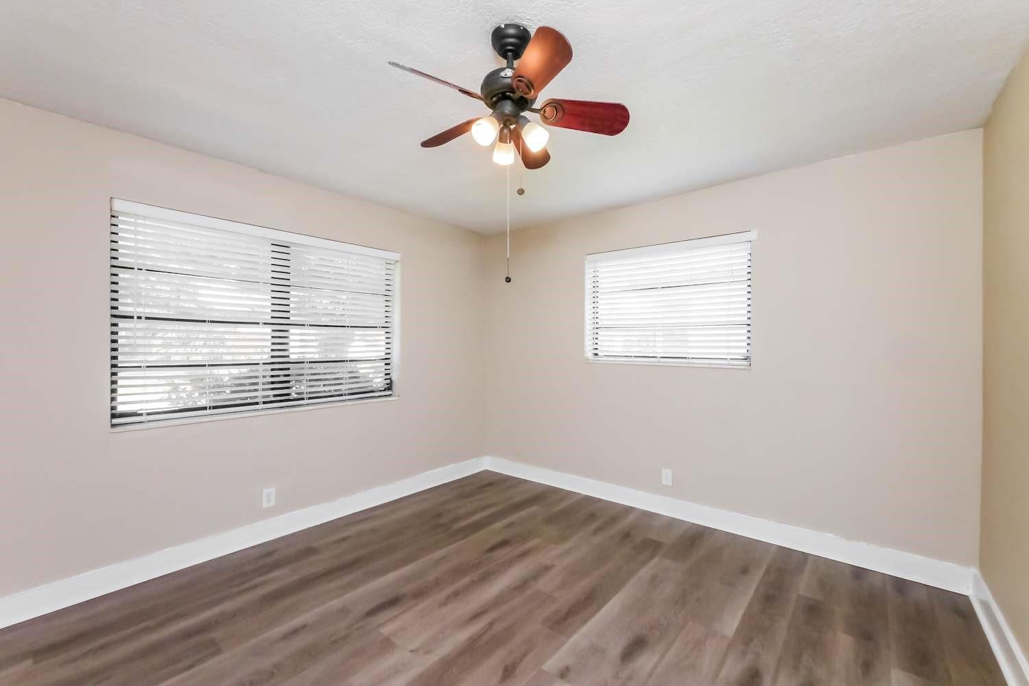 ORIOLE ESTATES SEC 8 - Residential Lease