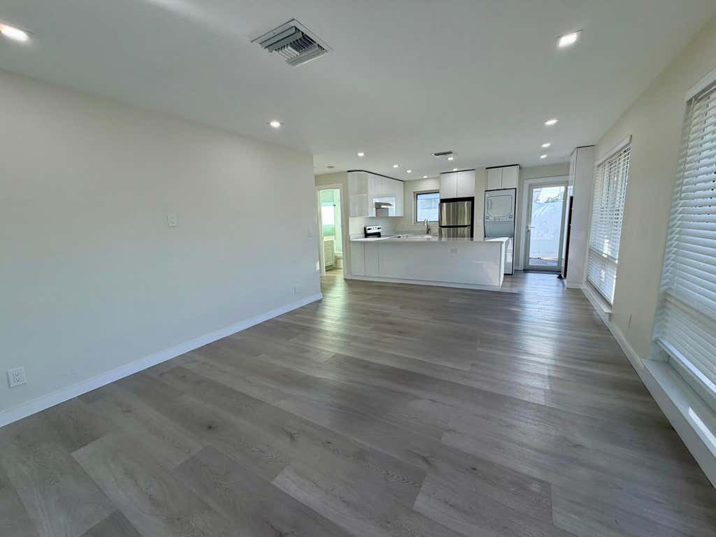 Photo of 2070 NE 56th Street #1, Fort Lauderdale, FL 33308 (MLS # B26062117)