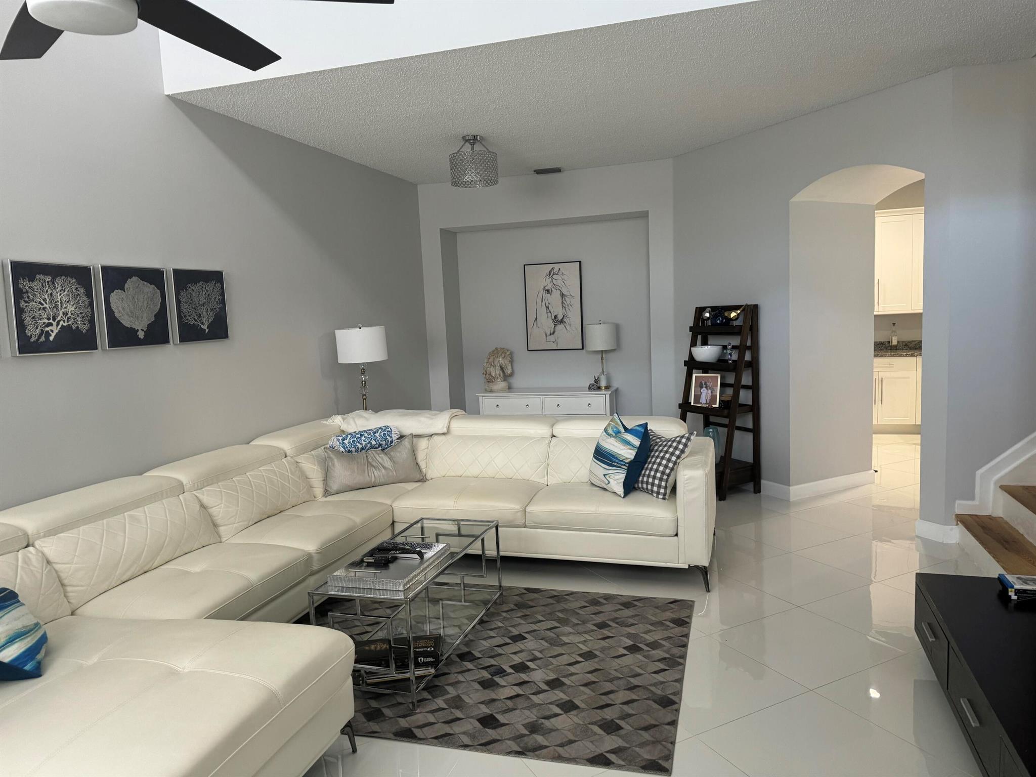 WELLINGTON TRACE - Residential Lease