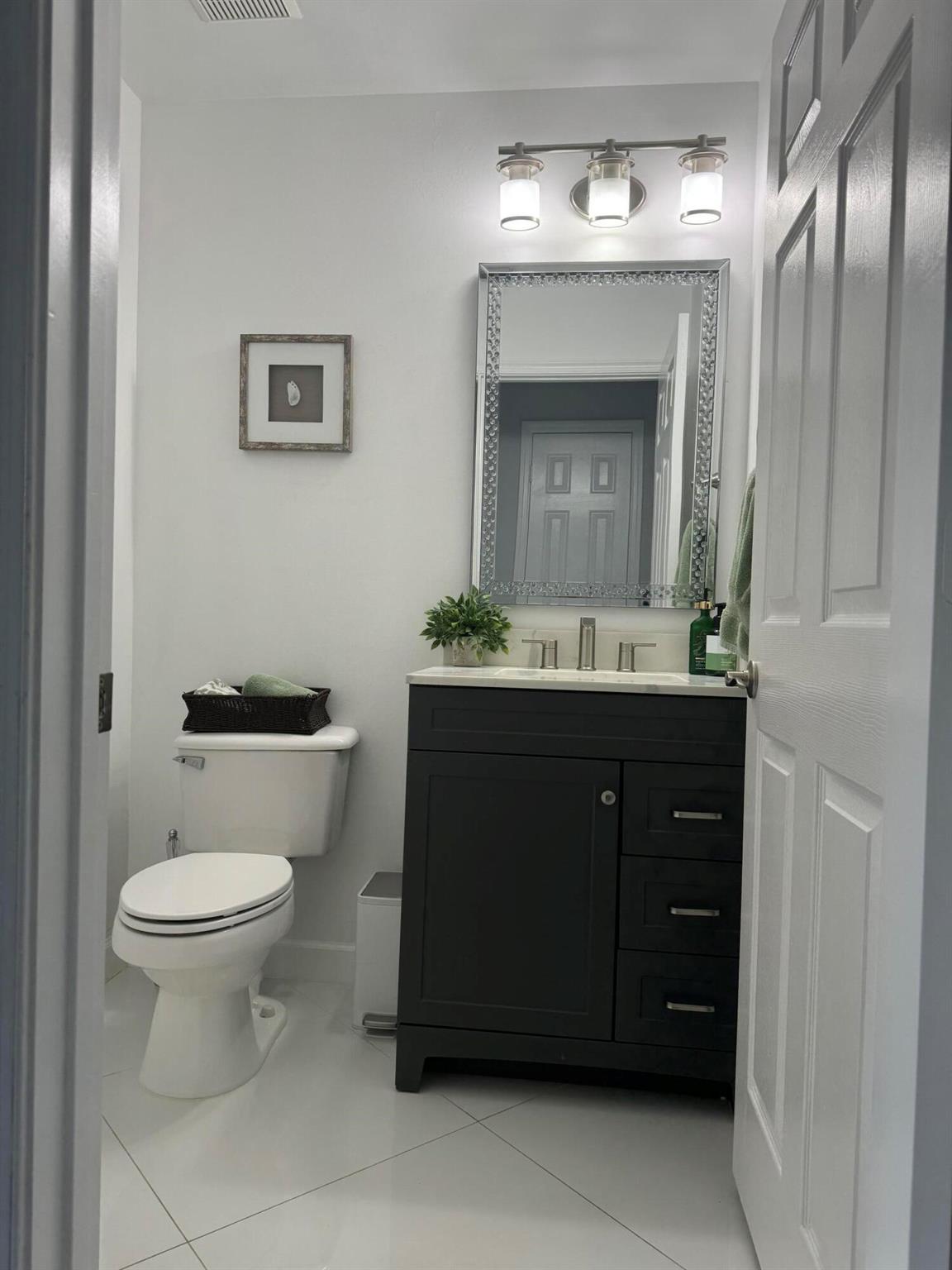 WELLINGTON TRACE - Residential Lease