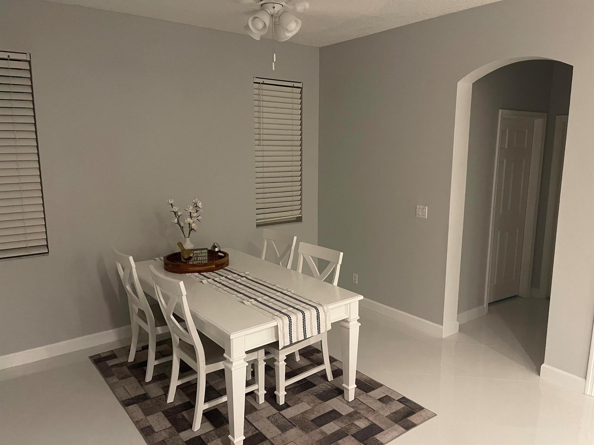 WELLINGTON TRACE - Residential Lease