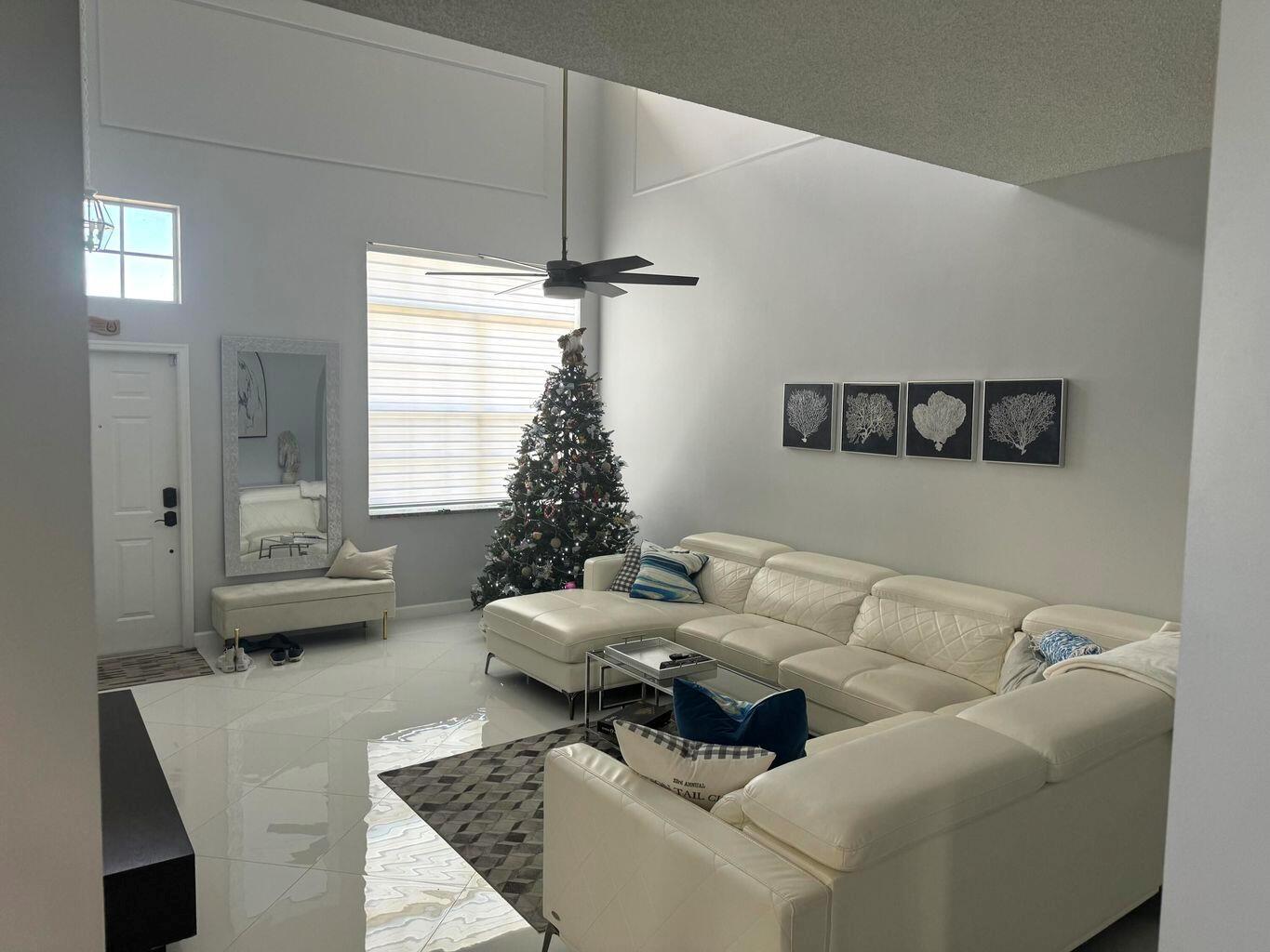 WELLINGTON TRACE - Residential Lease