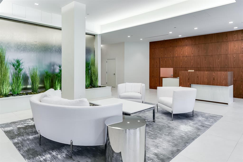 Sloans Curve Condo - Residential