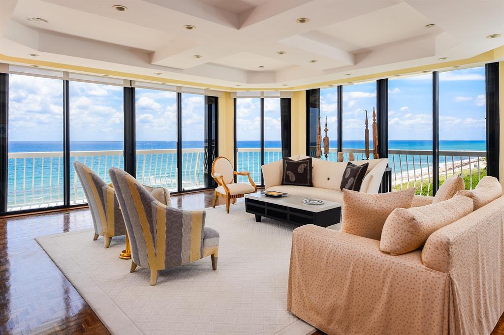 Sloans Curve Condo - Residential