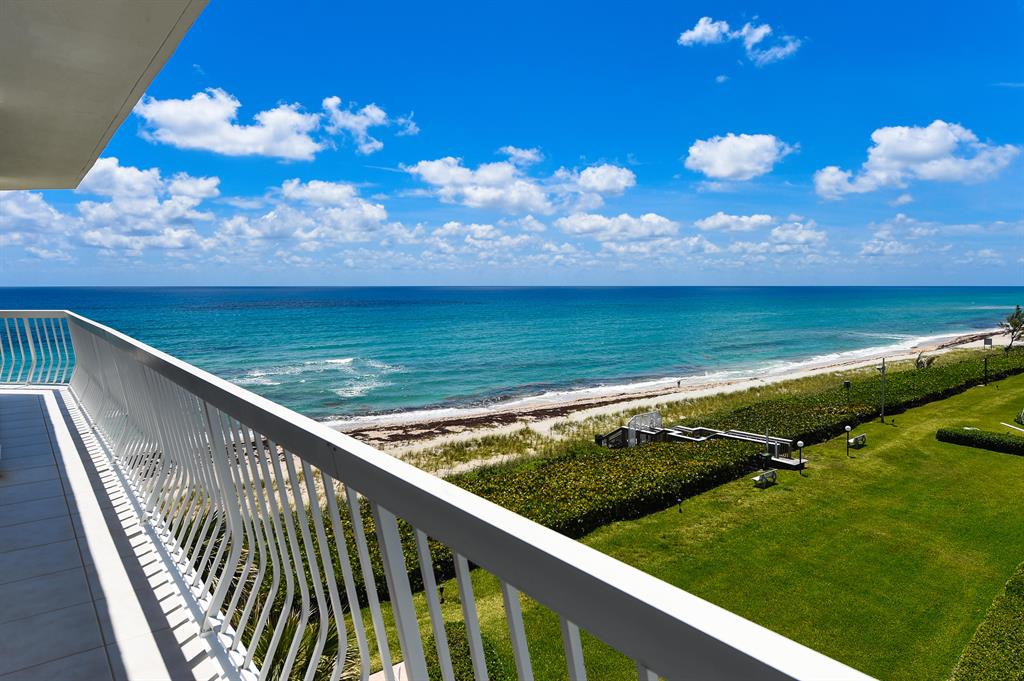 Sloans Curve Condo - Residential