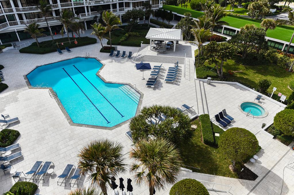 Sloans Curve Condo - Residential