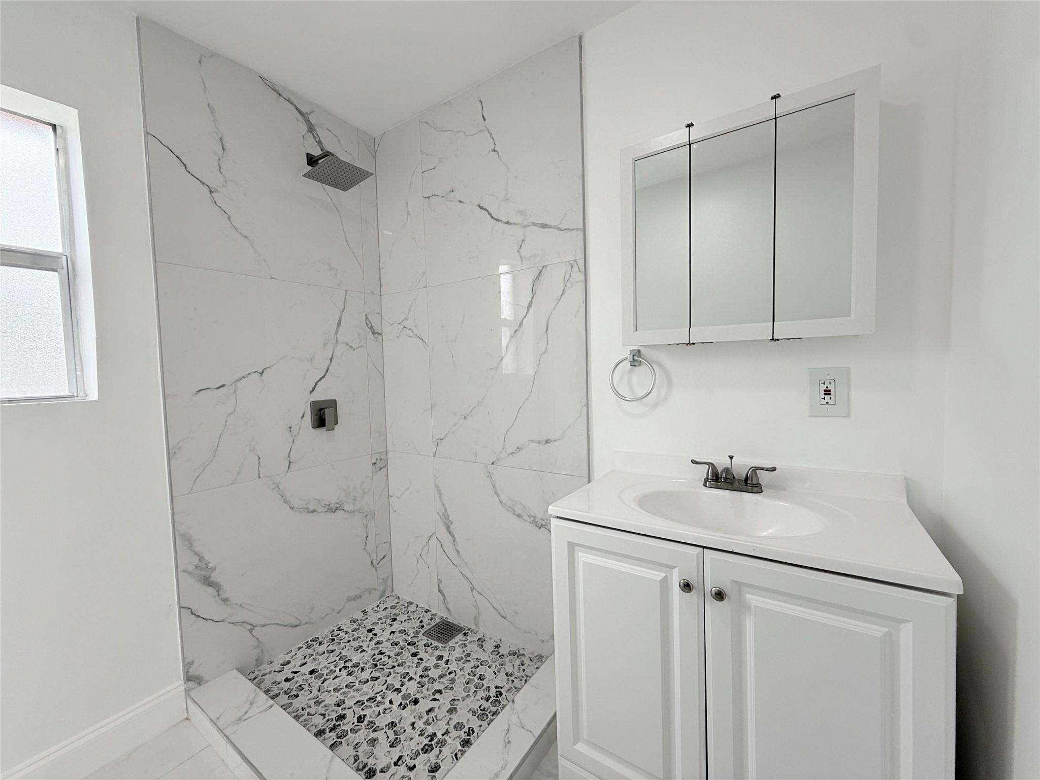 Hollywood South Side Add - Residential Lease