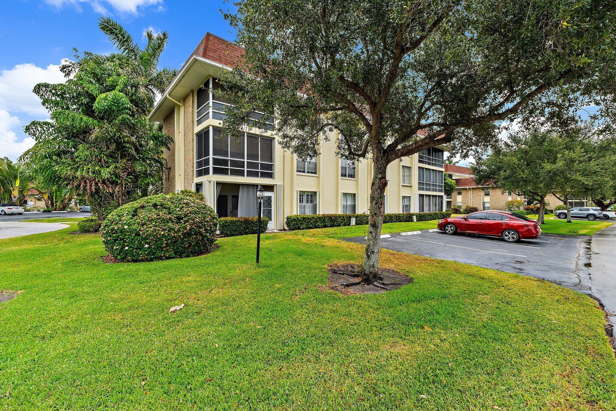 TAMBERLANE 4 CONDO - Residential