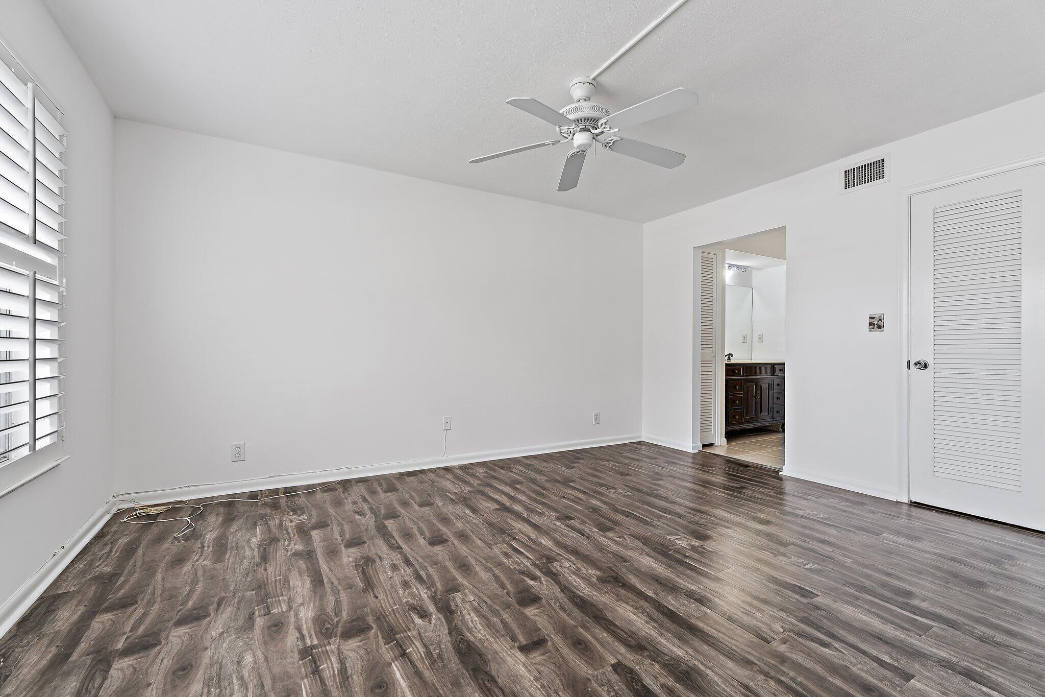 TAMBERLANE 4 CONDO - Residential