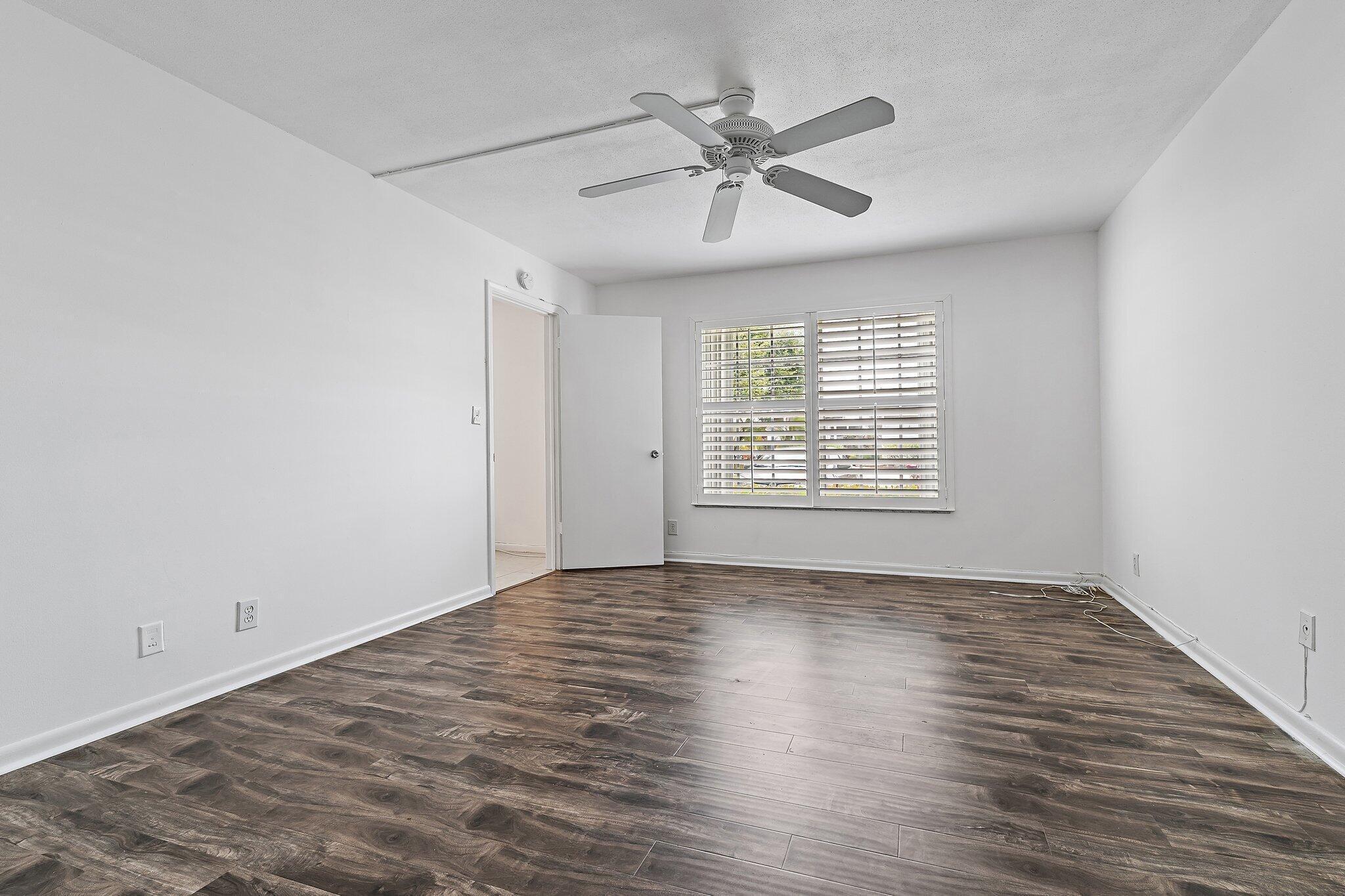 TAMBERLANE 4 CONDO - Residential