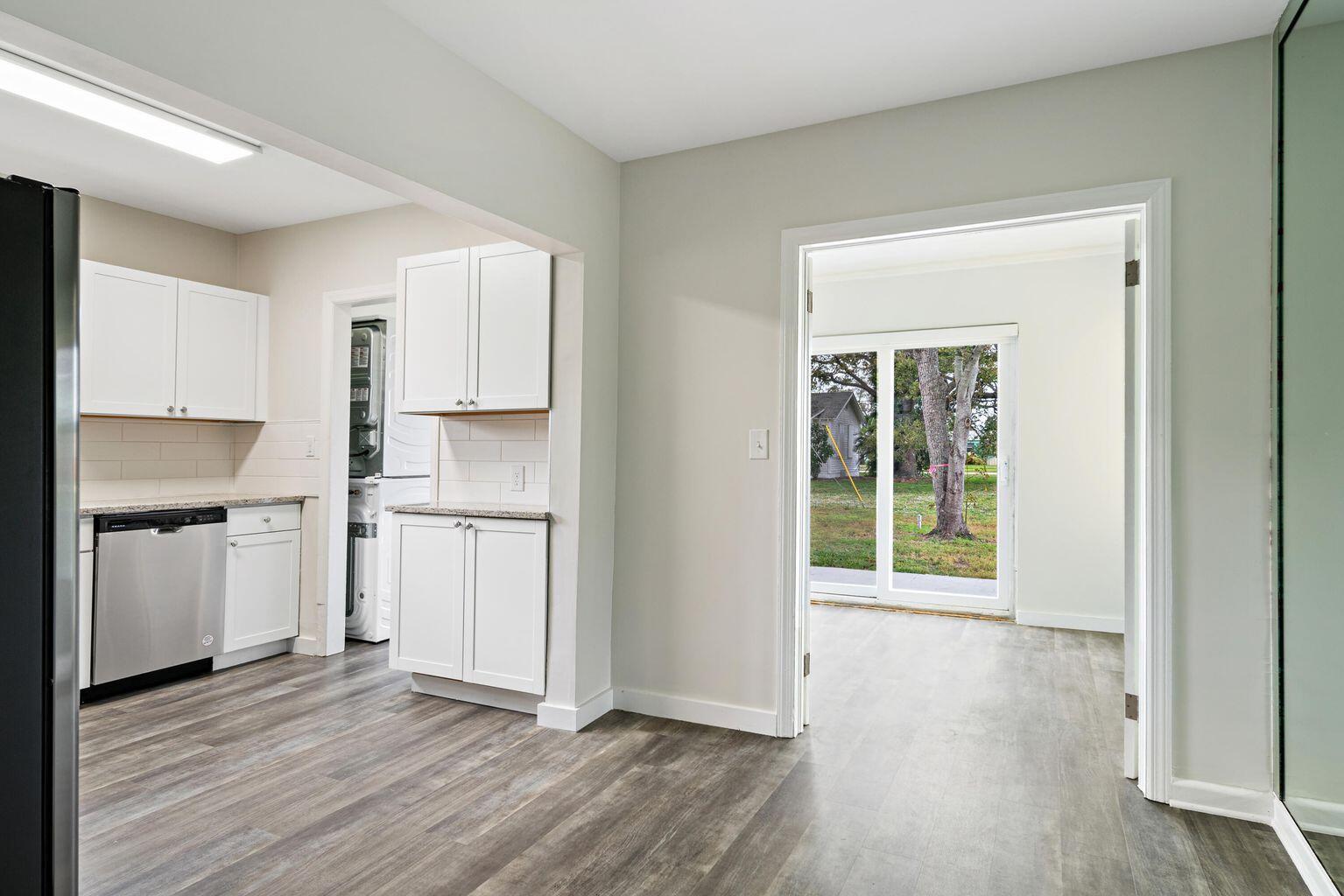 JEFFERSON TERMINALS - Residential Lease