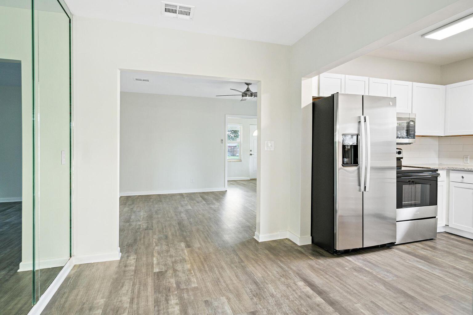 JEFFERSON TERMINALS - Residential Lease