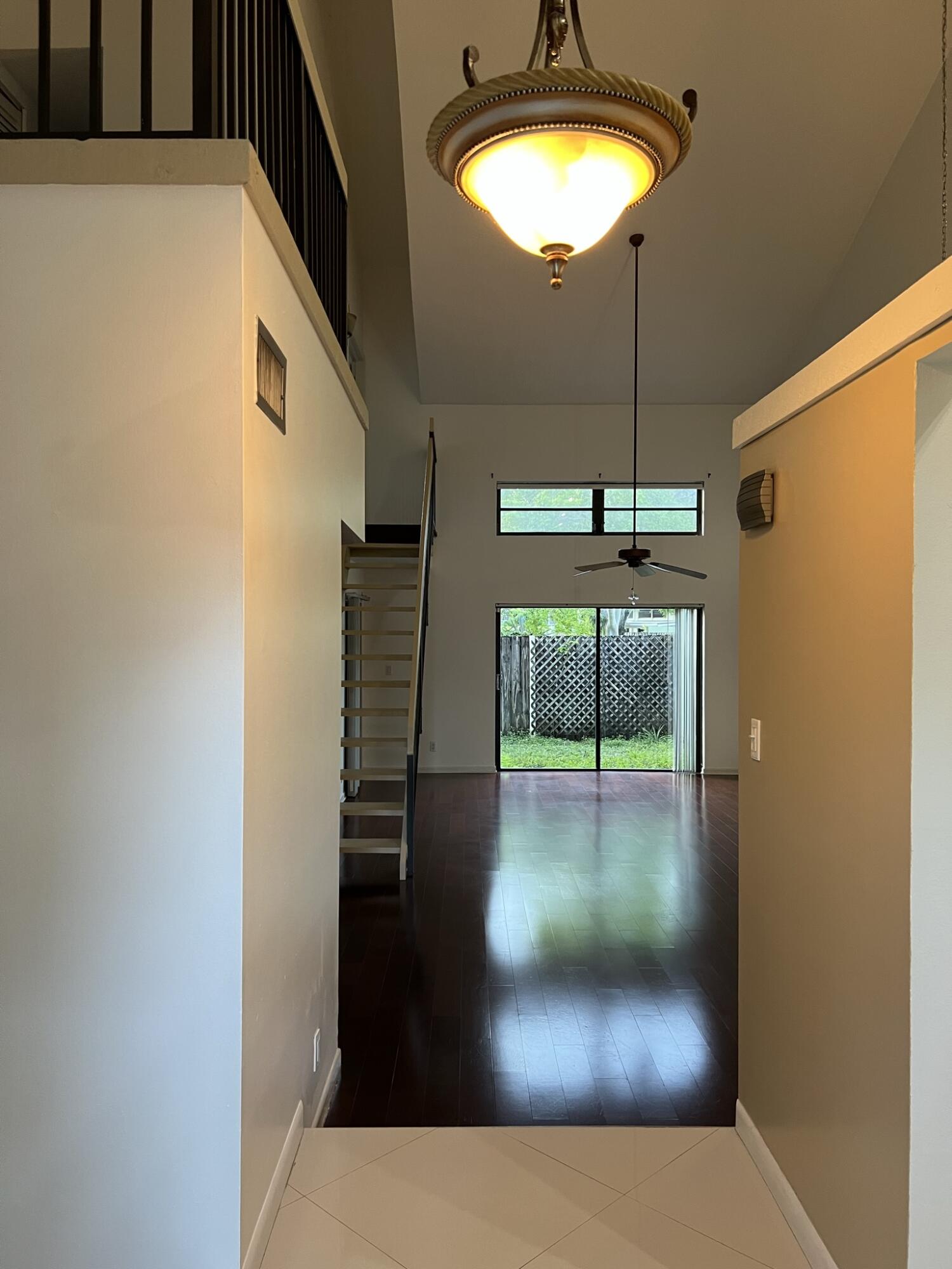 LOFTS OF OAKLAND - Residential