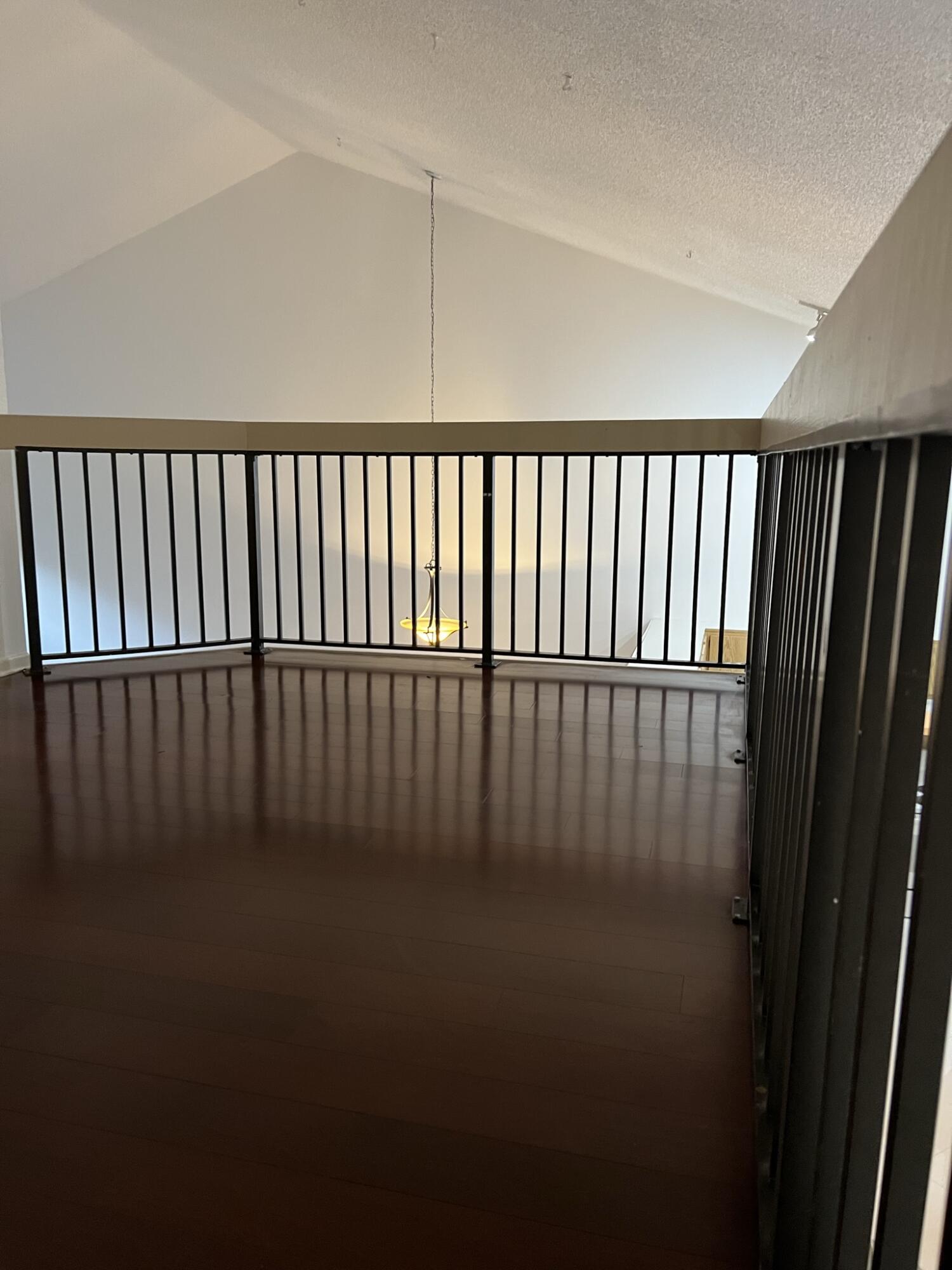 LOFTS OF OAKLAND - Residential
