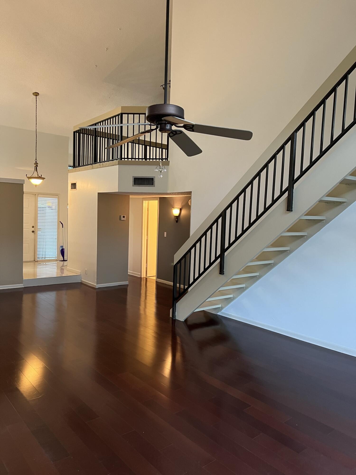 LOFTS OF OAKLAND - Residential