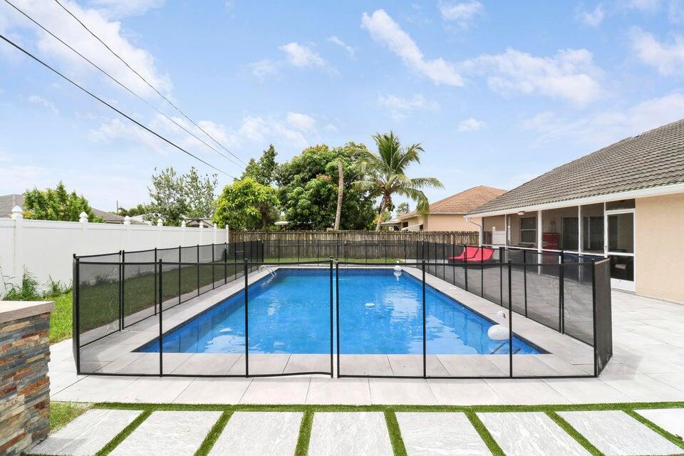 PORT ST LUCIE SECTION 41 - Residential Lease