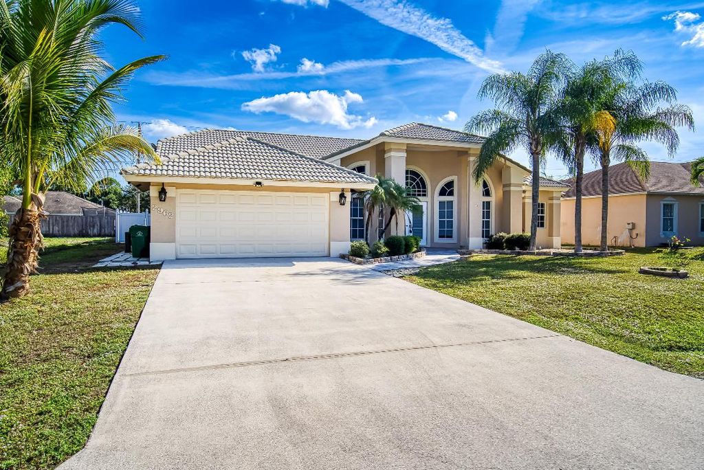 Photo of 2962 SW Coastal Terrace, Port Saint Lucie, FL 34953 (MLS # R11139364)