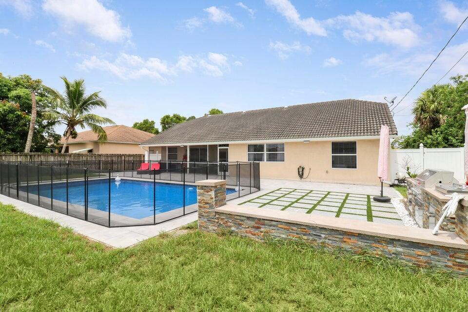 PORT ST LUCIE SECTION 41 - Residential Lease