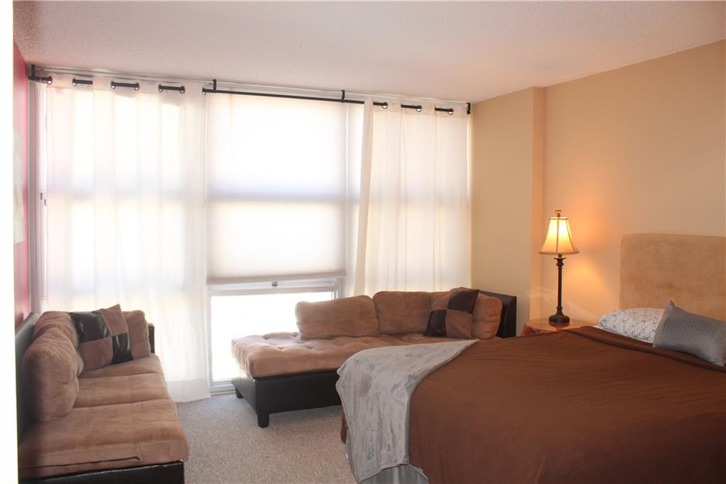 SILVER THATCH ATLANTIC PL - Residential Lease