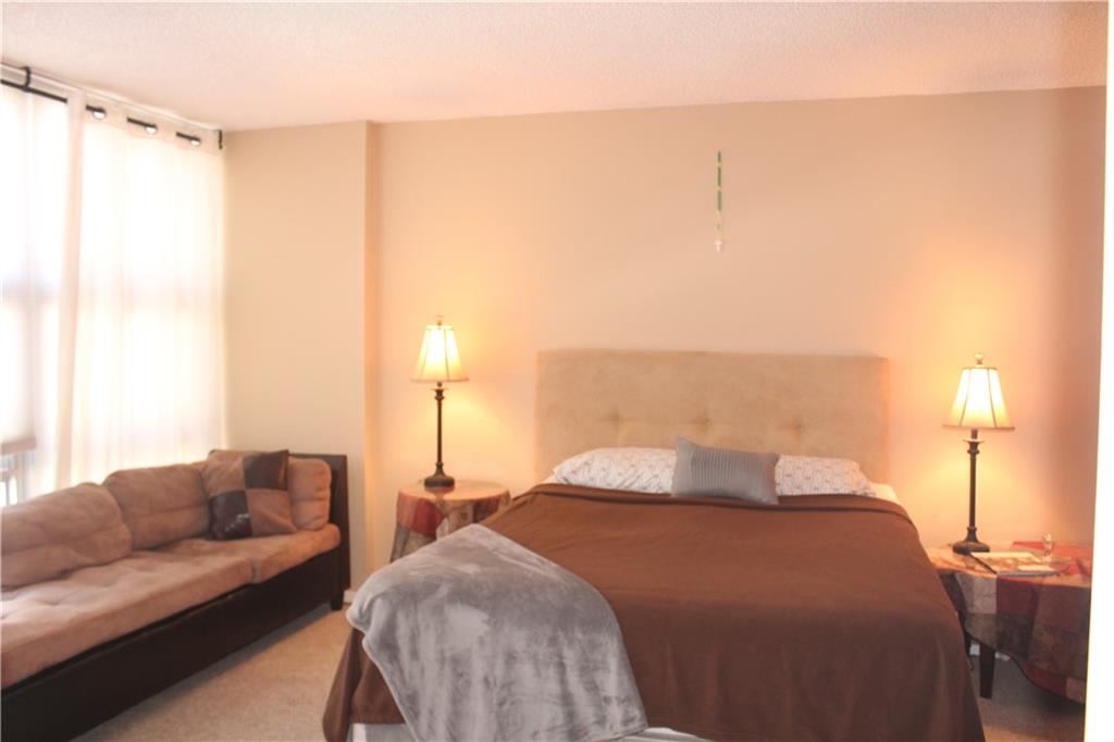 SILVER THATCH ATLANTIC PL - Residential Lease