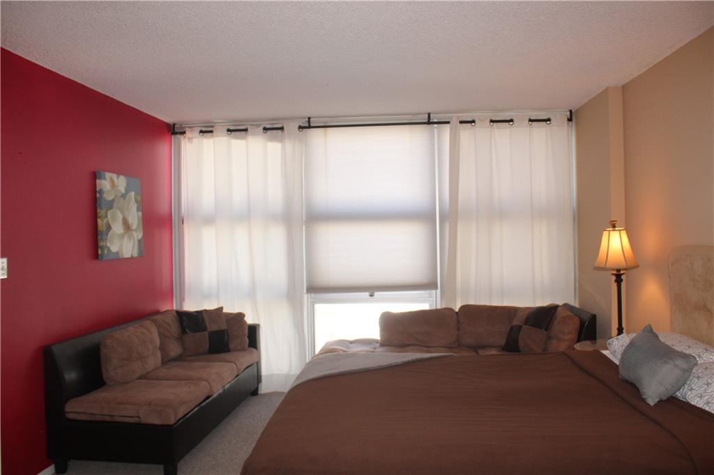 SILVER THATCH ATLANTIC PL - Residential Lease