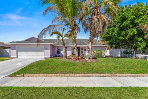 Photo of 4153 Russell Street, Jupiter, FL 33469 (MLS # B26001060)