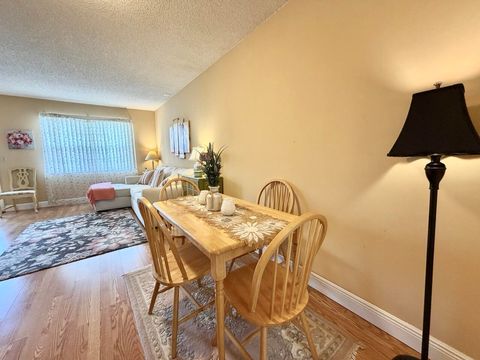 Tiny photo for 19 Abbey Lane #204, Delray Beach, FL 33446 (MLS # B26032917)
