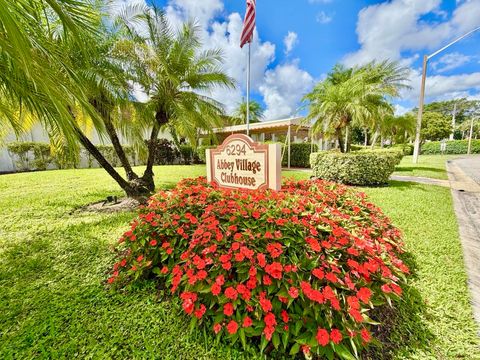 Tiny photo for 19 Abbey Lane #204, Delray Beach, FL 33446 (MLS # B26032917)