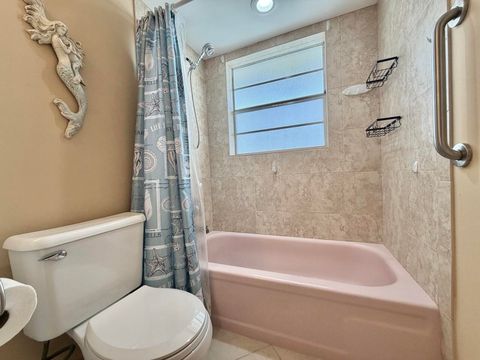 Tiny photo for 19 Abbey Lane #204, Delray Beach, FL 33446 (MLS # B26032917)