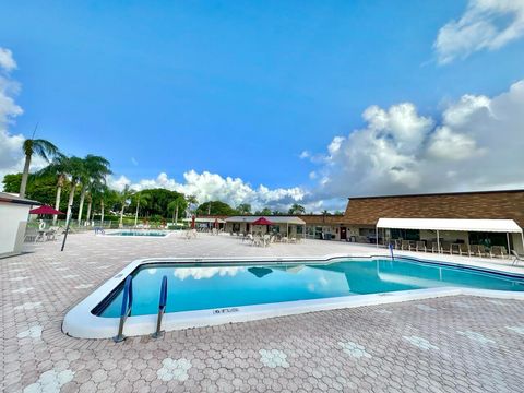 Tiny photo for 19 Abbey Lane #204, Delray Beach, FL 33446 (MLS # B26032917)