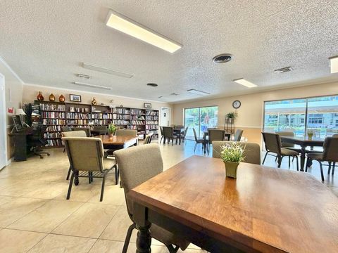 Tiny photo for 19 Abbey Lane #204, Delray Beach, FL 33446 (MLS # B26032917)