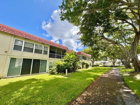 Tiny photo for 19 Abbey Lane #204, Delray Beach, FL 33446 (MLS # B26032917)