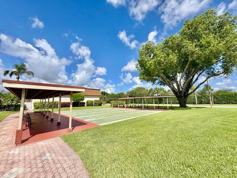 Tiny photo for 19 Abbey Lane #204, Delray Beach, FL 33446 (MLS # B26032917)