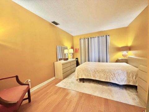 Tiny photo for 19 Abbey Lane #204, Delray Beach, FL 33446 (MLS # B26032917)