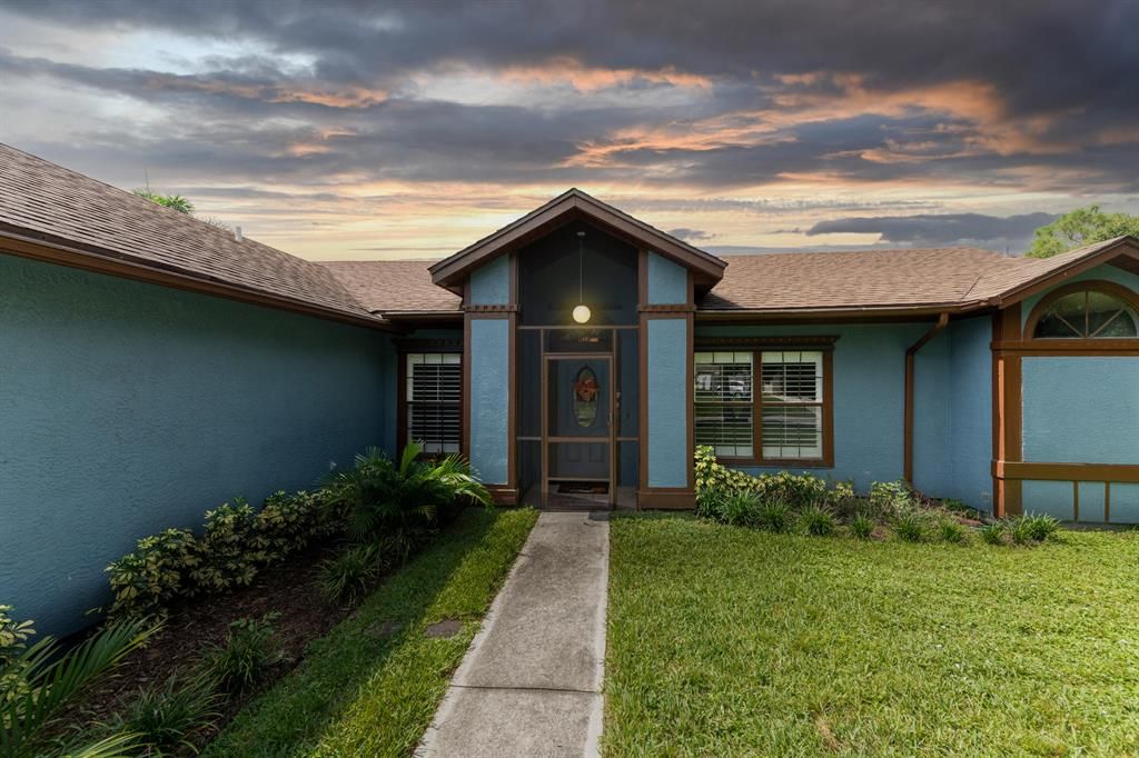 Photo of 1926 SW Beauregard Street St, Port St Lucie, FL 34953 (MLS # R10754556)