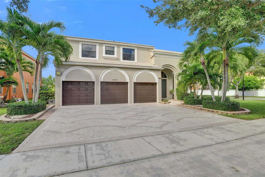 Photo of 5008 SW 168th Ave, Miramar, FL 33027 (MLS # F10533547)