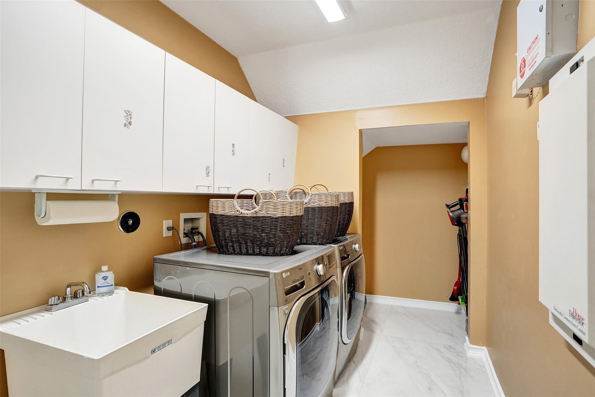 RIVIERA ISLES I - Residential