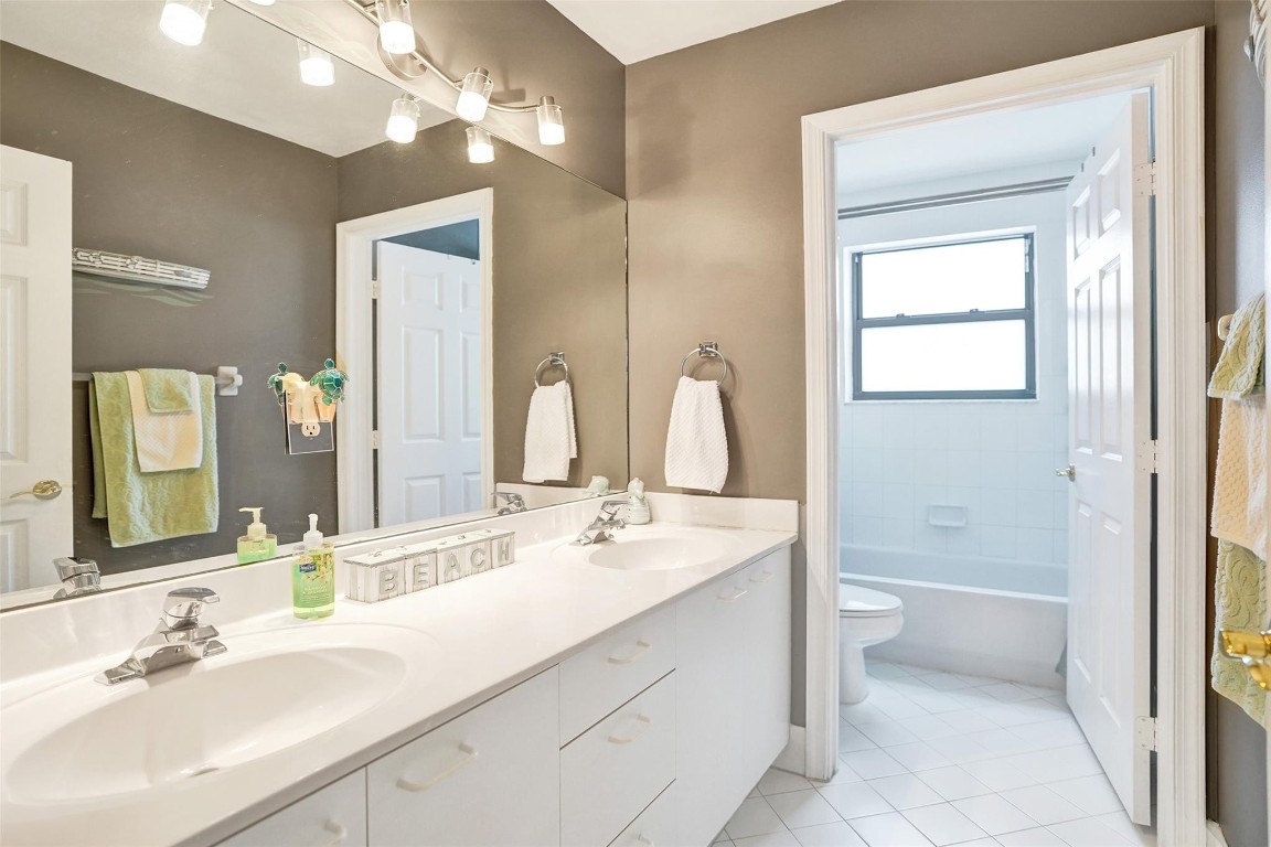 RIVIERA ISLES I - Residential