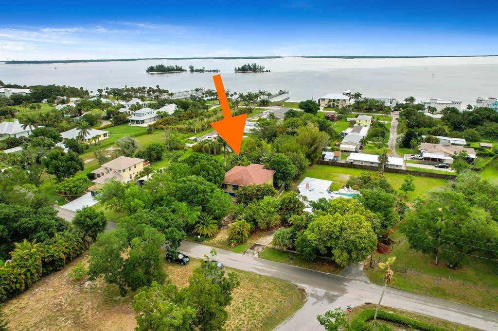 Photo of 13330 Old Dixie Highway, Sebastian, FL 32958 (MLS # R10695183)