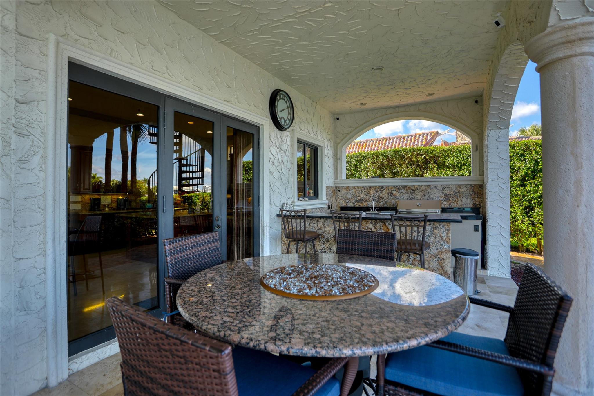 Santa Barbara Shores 33-2 - Residential