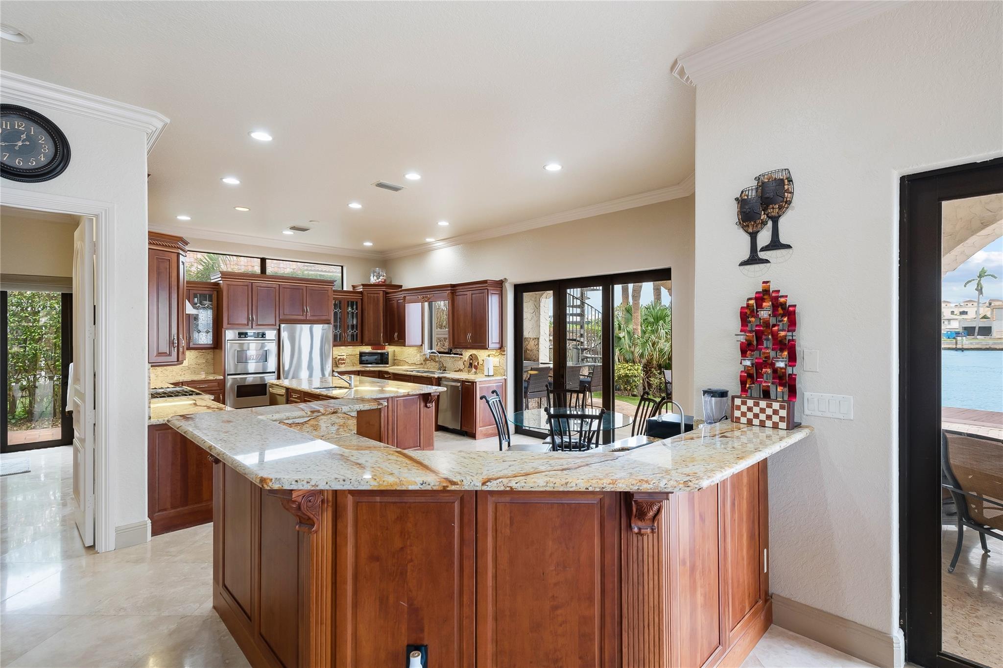 Santa Barbara Shores 33-2 - Residential