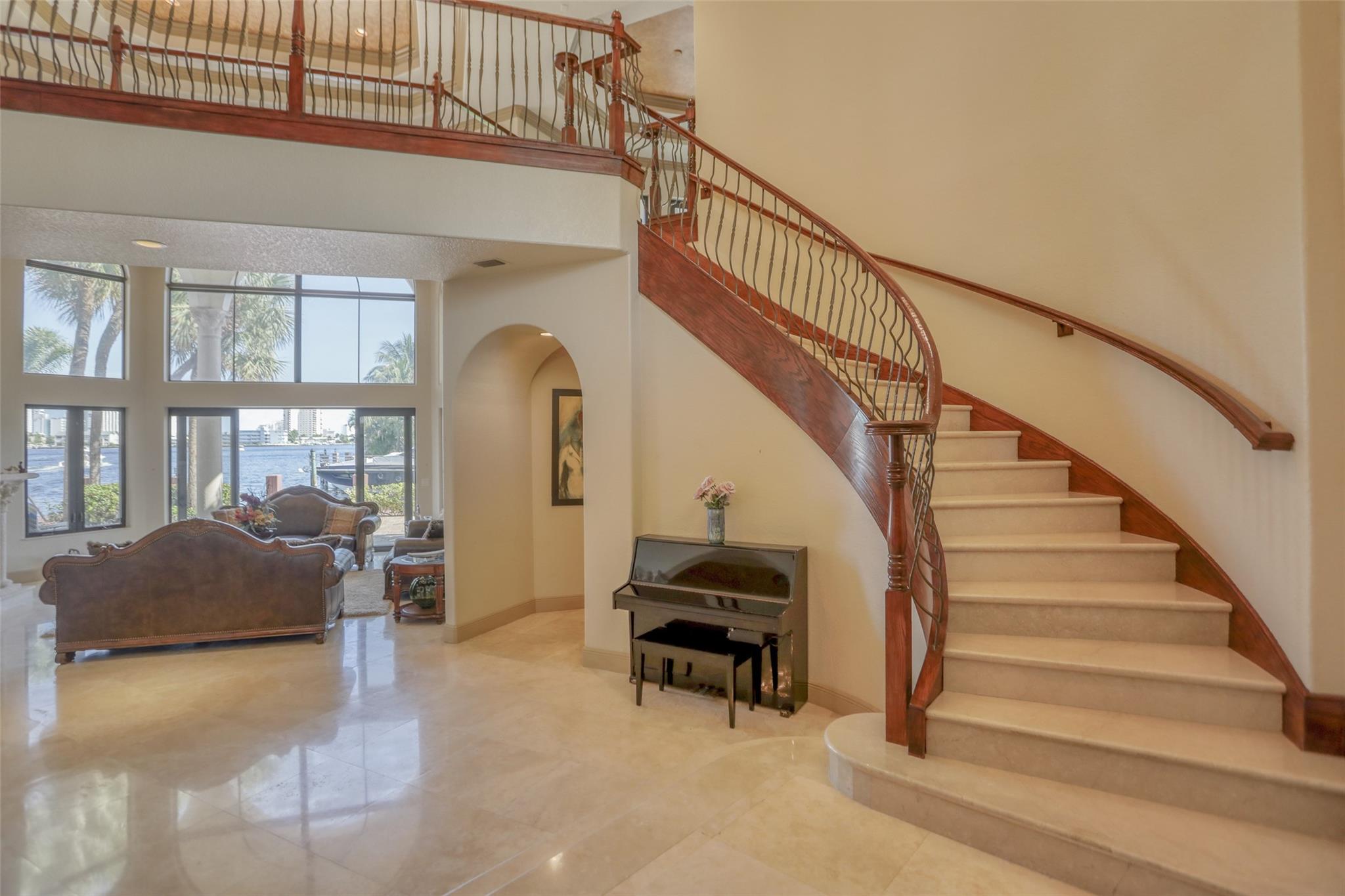 Santa Barbara Shores 33-2 - Residential