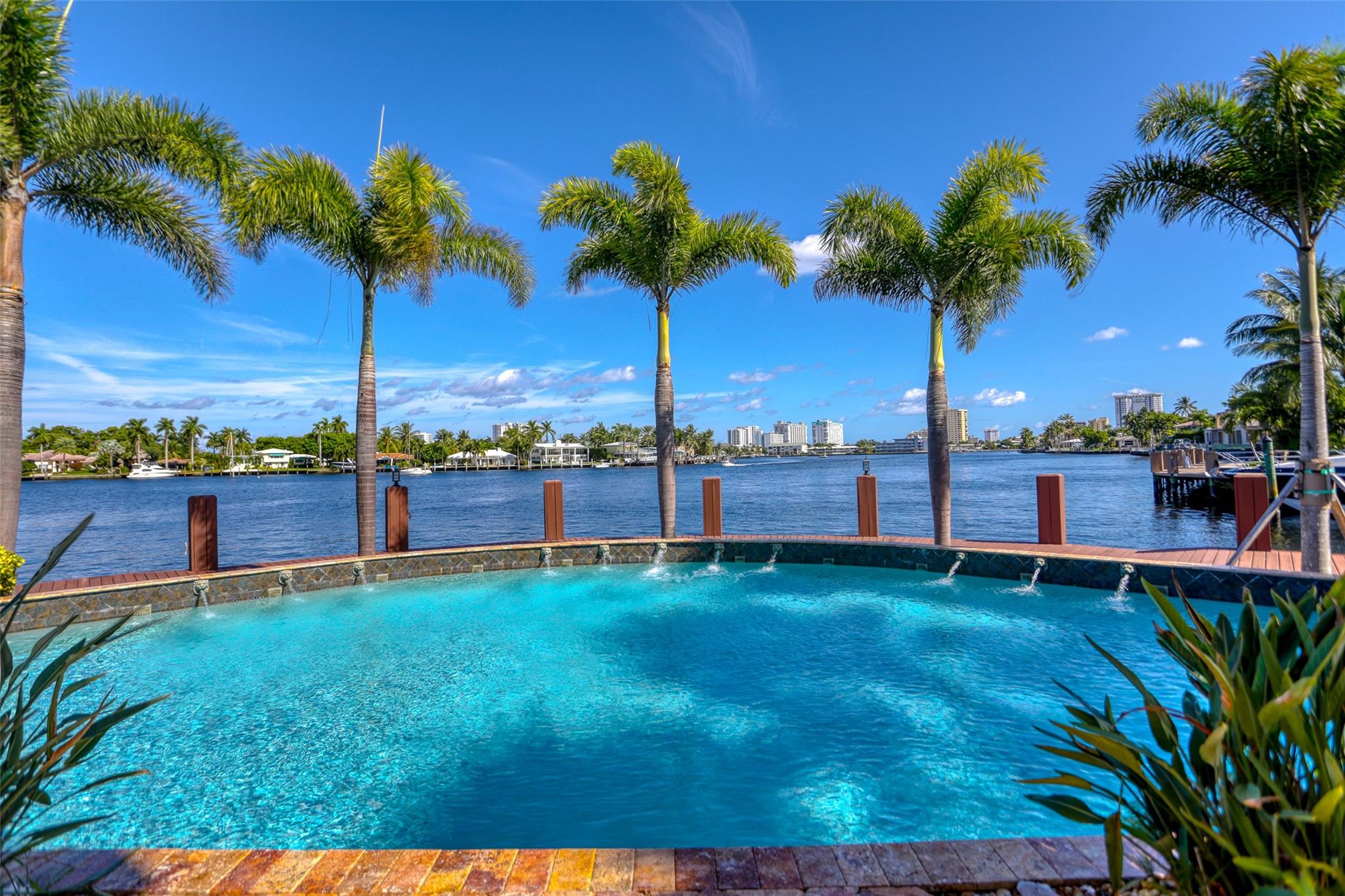 Santa Barbara Shores 33-2 - Residential