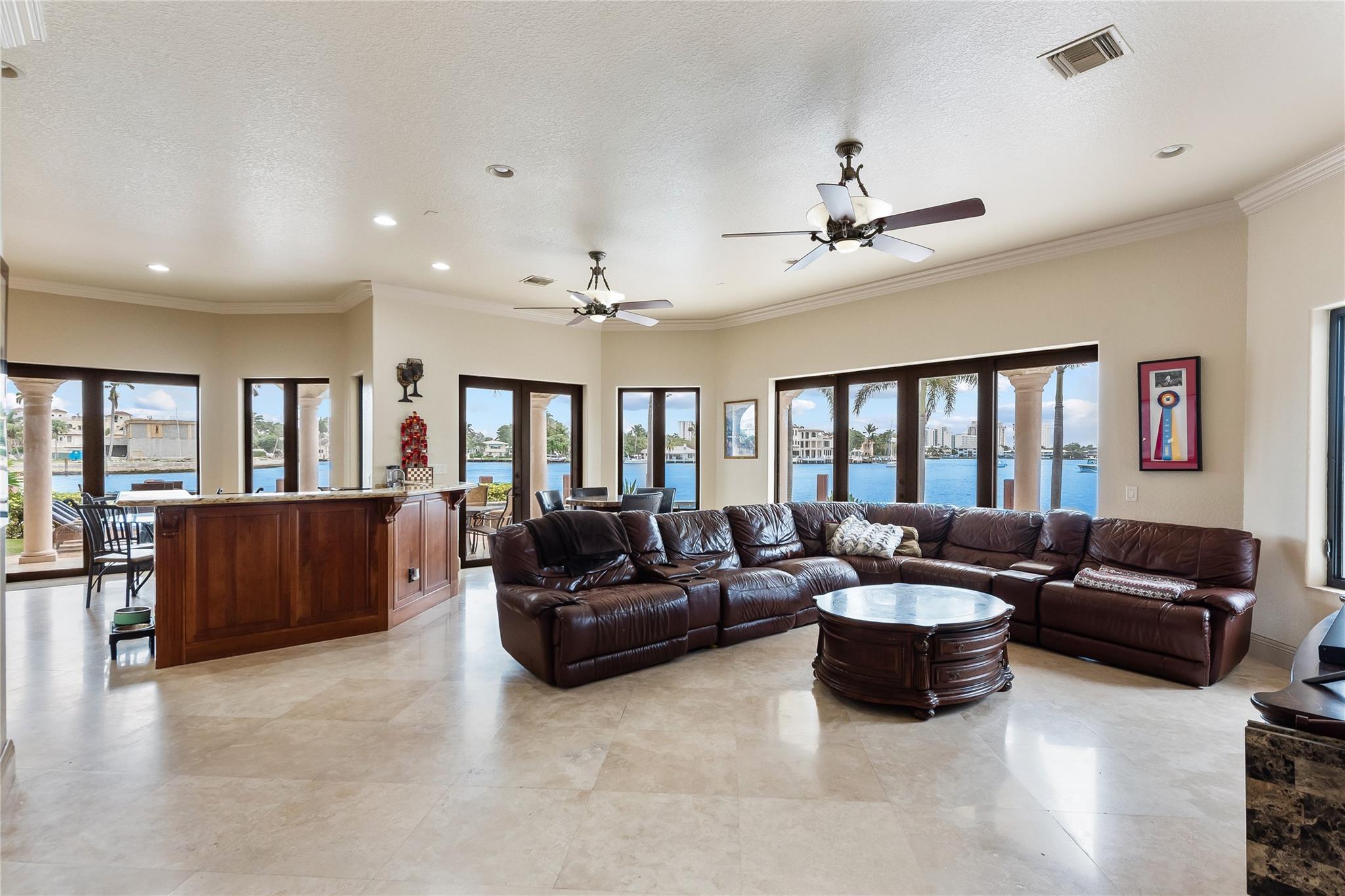 Santa Barbara Shores 33-2 - Residential